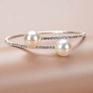 🆕 Silver Faux Pearl and Rhinestone Decor cuff Bracelet